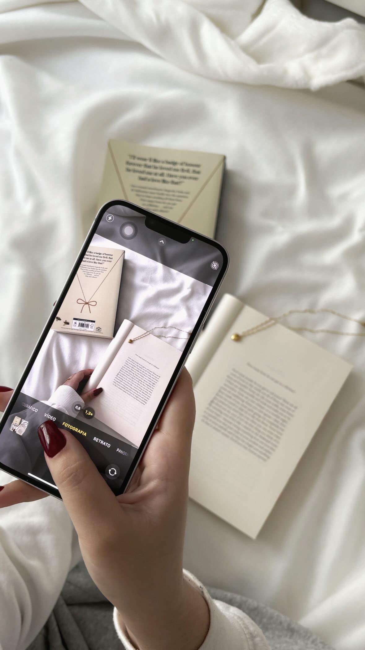 Cover Image for How to build a UGC portfolio with no experience