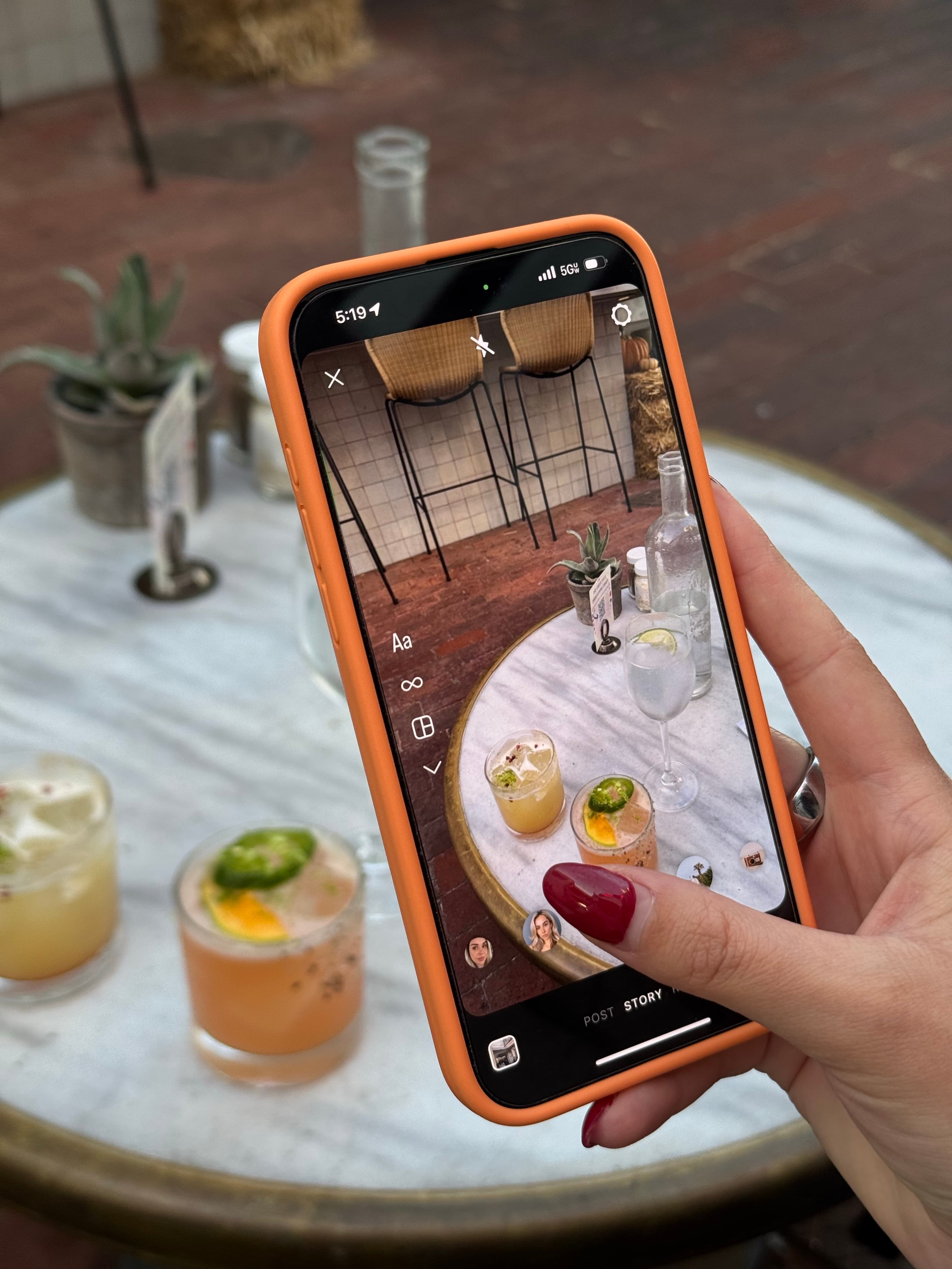 Cover Image for How to film UGC with your phone (lighting, sound and framing)